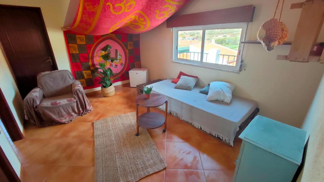 Natural Mystic Hostel Costa da Caparica Bagian luar foto
